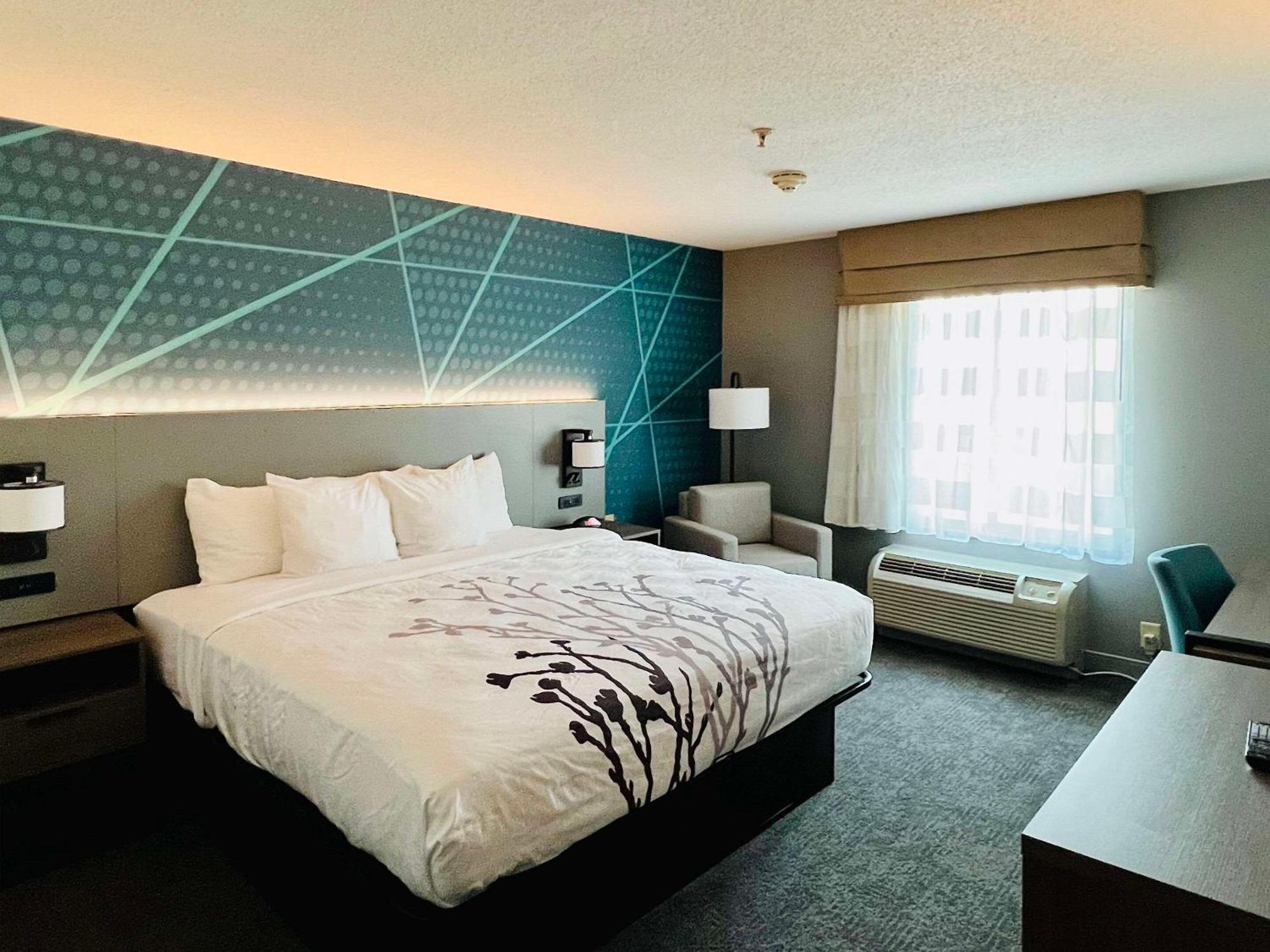 Comfort Inn Emporia Bagian luar foto